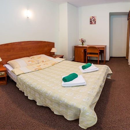 Gwarek Hotel Kudowa-Zdrój Exterior foto
