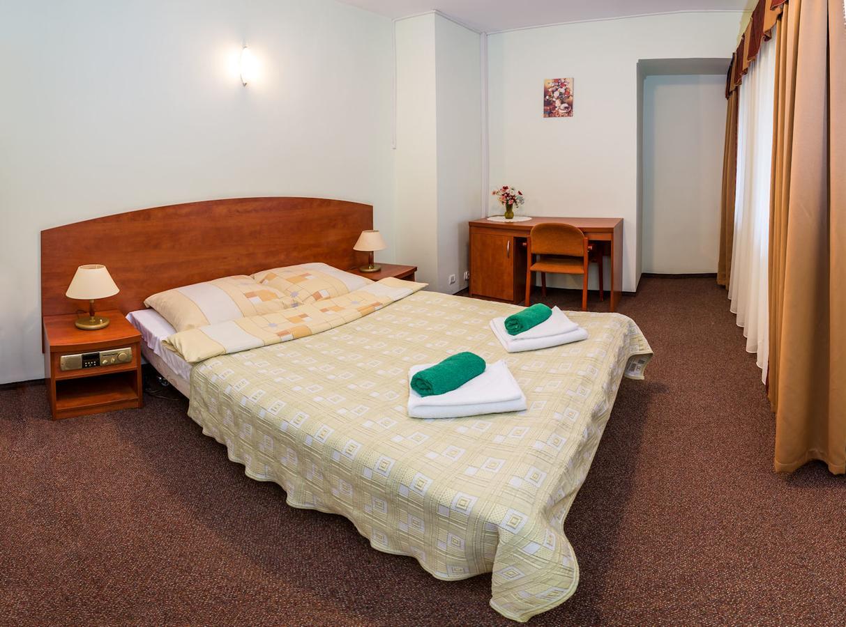 Gwarek Hotel Kudowa-Zdrój Exterior foto
